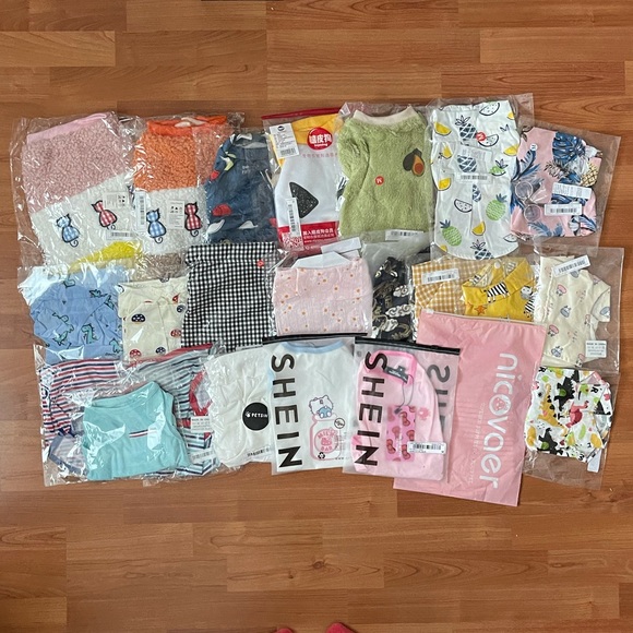 SHEIN | Dog Cat Clothes T-shirts Sweaters Shirts M - Picture 4 of 6